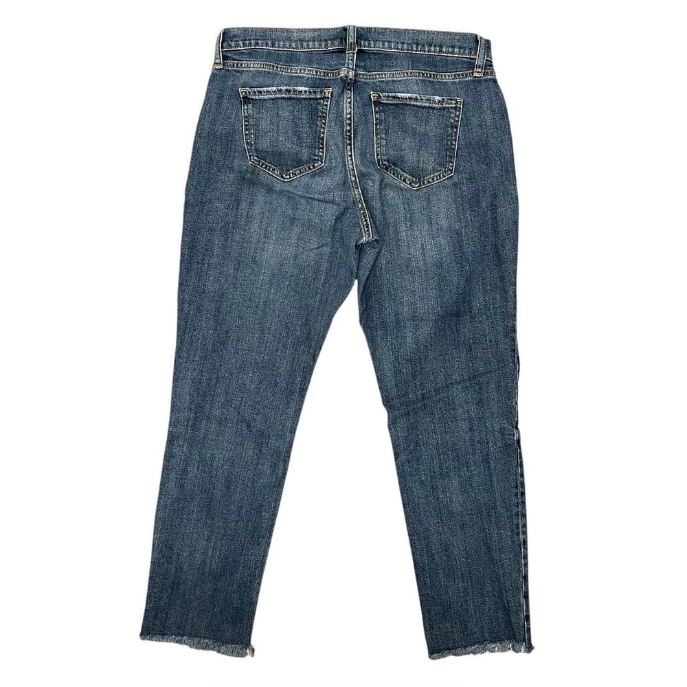 Old navy boyfriend jeans medium wash distressed raw hem everyday casual size 4 - Picture 2 of 5